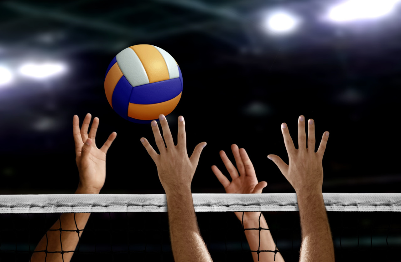 Volleyball Ganzjährige Ballsportart in der Halle